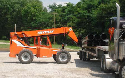 Using a Forklift for Unloading Pipe Bundles